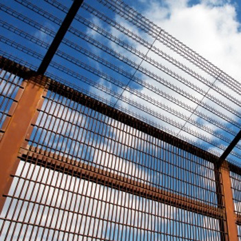 Security Screens & Fencing